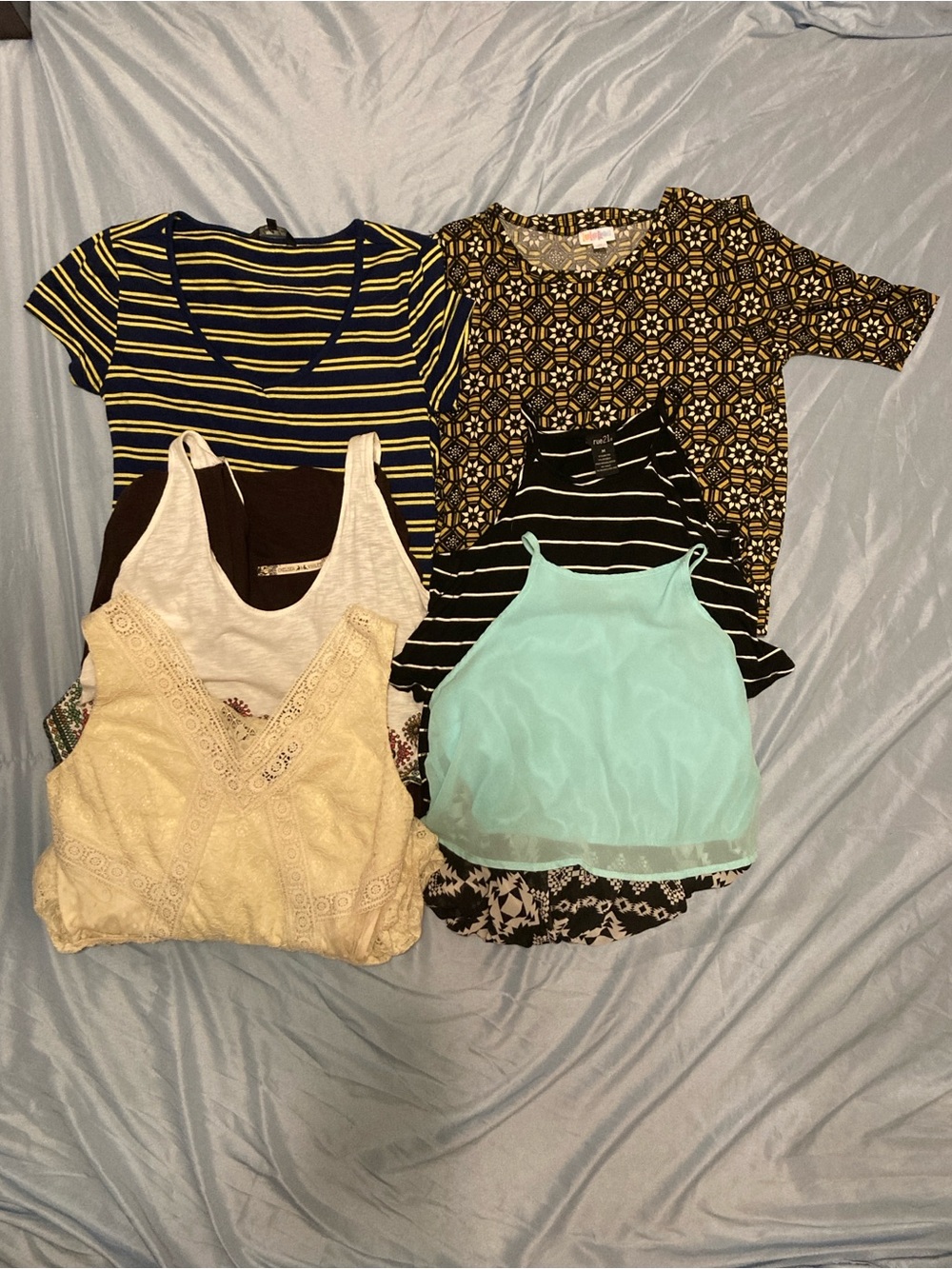 Lot of 6 size medium used dresses